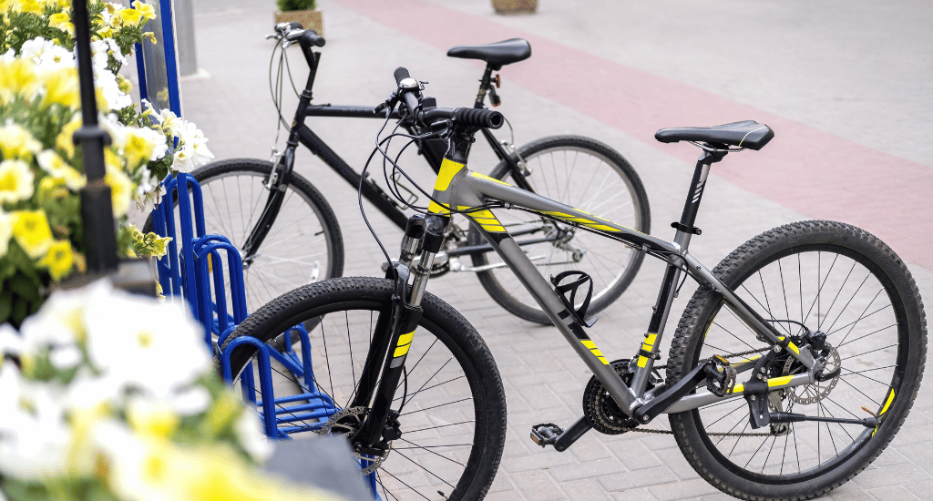 Hybrid Bike vs Mountain Bike